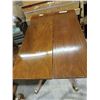 Image 2 : D.R. TABLE & CHAIRS 9-PC SET - DOUBLE PEDESTAL SCROLLED LEGS, BRASS-TIPPED FEET. 6-CHAIRS c/w 2-LEAF