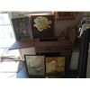 Image 2 : SEWING CABINET/TABLE