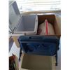 Image 2 : LUNCH/CAMPING COOLERS (X3) ICOLEMAN, IGLOO & RUBBERMAID ncl's: SALTON ELECTRIC COOK TOP