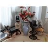 Image 1 : Porcelain Dog & Figurines Cat A