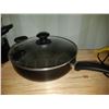 Image 4 : Cast Iron & Enamaled Frying Pan and other Pots Cat A
