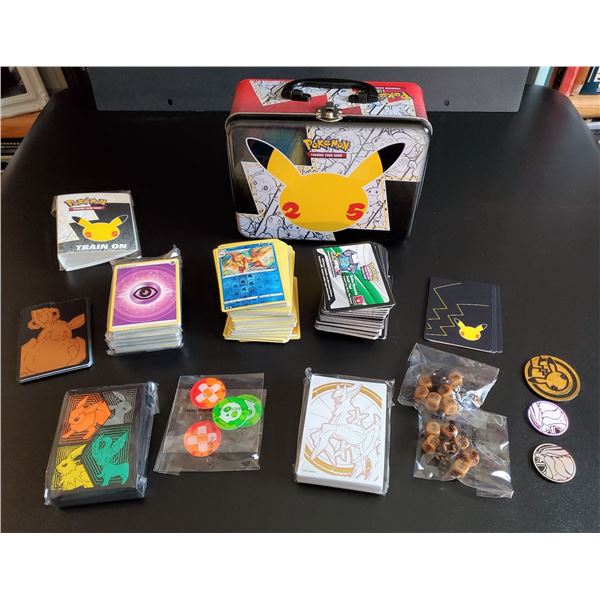 Pokemon: 2021 Celebrations Collectors Box!