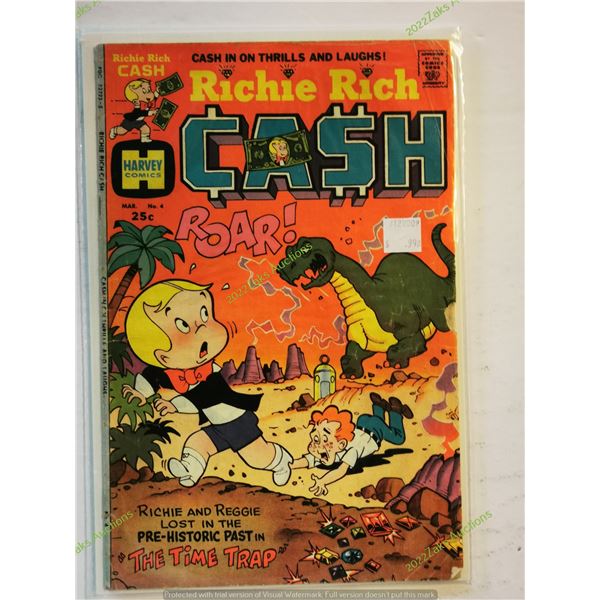 LOT OF 7 RICHIE RICH CASH COMICS