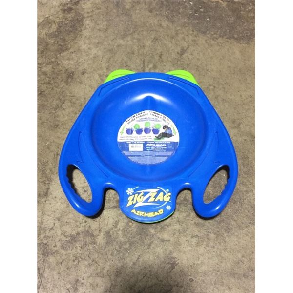 Zigzag turn left turn right airhead sled