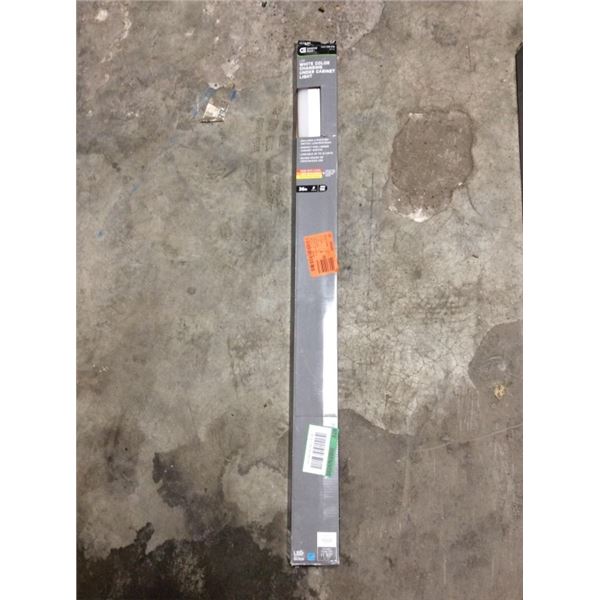 Commercial electric white color changing under cabinet light