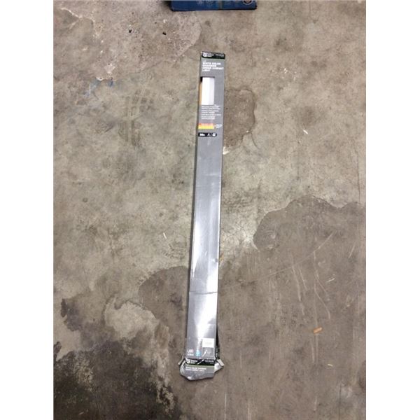 Commercial electric white color changing under cabinet light