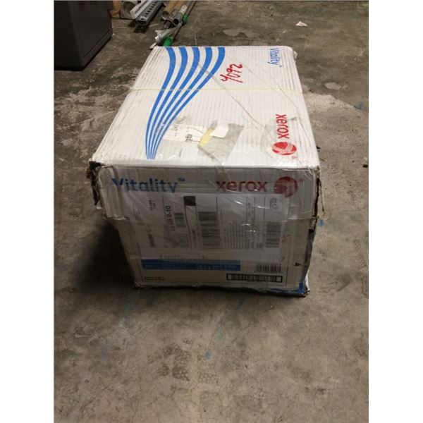 Box of 8.5“ x 11“ 5000 sheets white copy paper