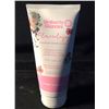 Image 1 : Cherry blossom temporary hair color in a deep conditioning mask