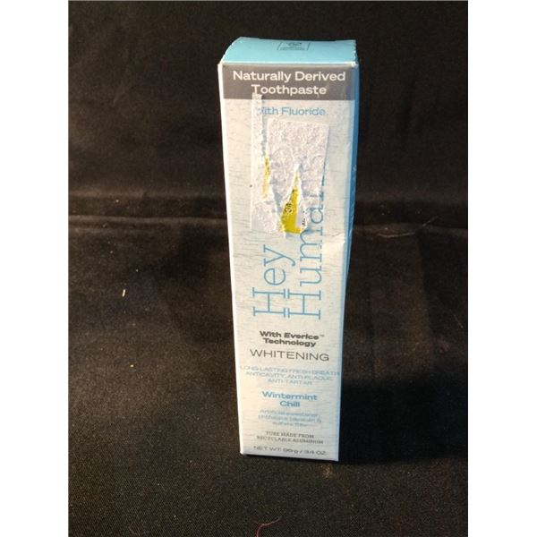 Whitening toothpaste