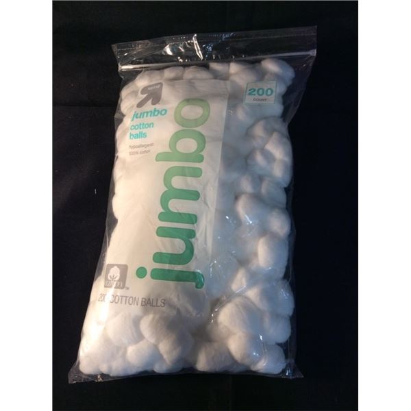 200 count of cotton balls