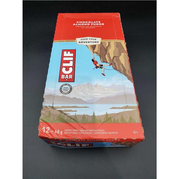 Cliff Chocolate Almond Fudge (12 x 68g)