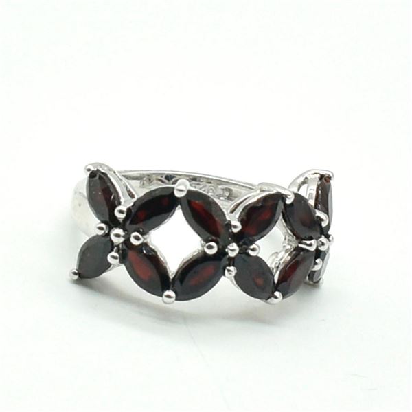 Silver Garnet(2.7ct) Rhodium Plated Ring (~weight 3.8g)