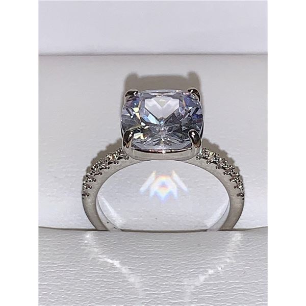 Ladies 1.0 Carat Brilliant Cut Solitaire Vera Wang Style size 7 engagement Ring