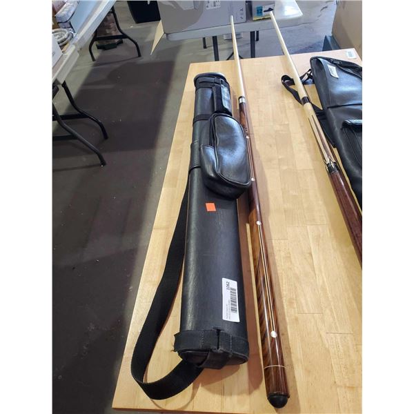 17 Oz Pool Cue with  Cue Carry Bag