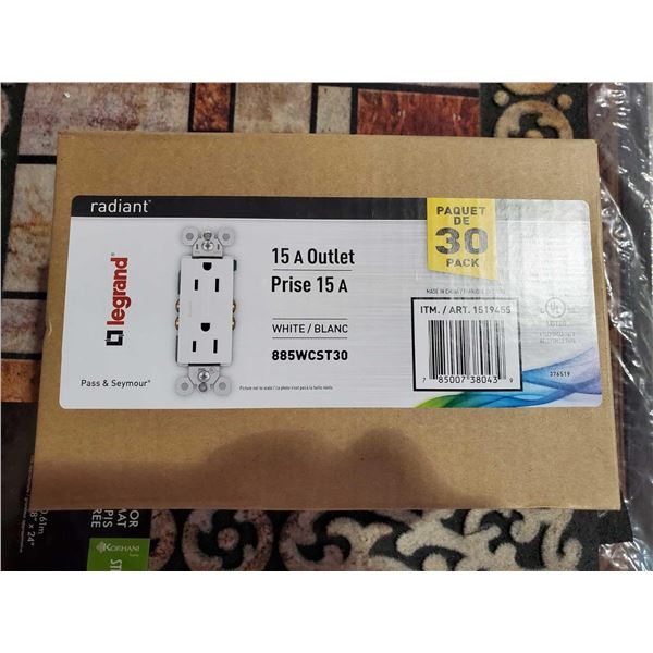 Legrand Outlet 15 Amps 125 V - 30 Pack