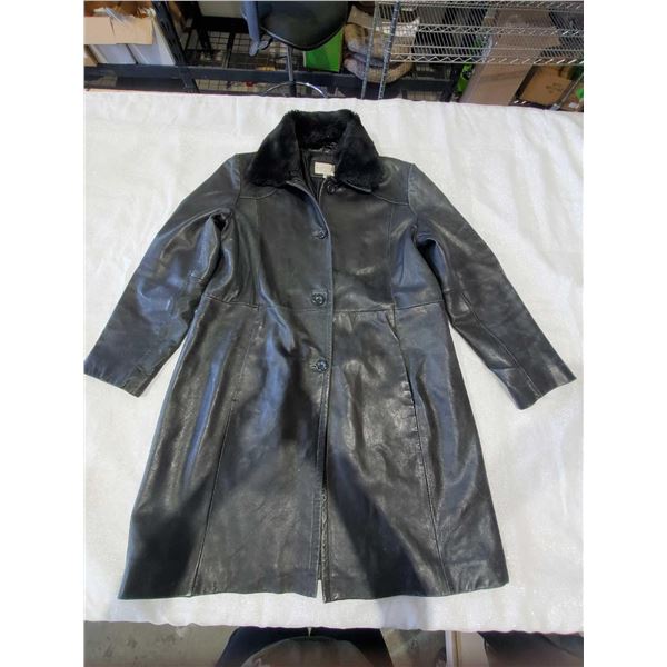 Vintage Worthington Leather with lamb skin collar black dress jacket - Large