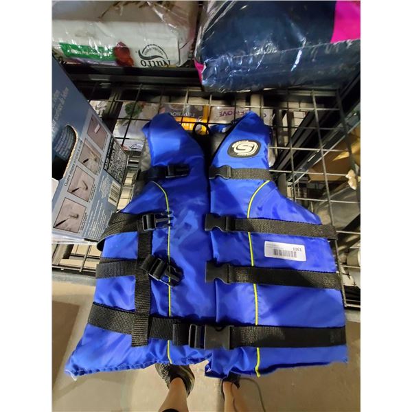 Stearns Life Jacket Size: Adult Universal