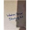 Image 2 : NEW Universal stacking kit for washer/dryer combo