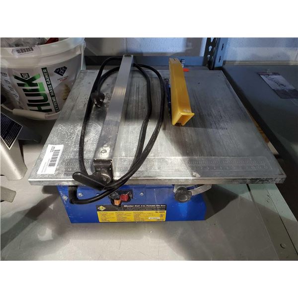 Master Cut 7 Inch Portable tile saw