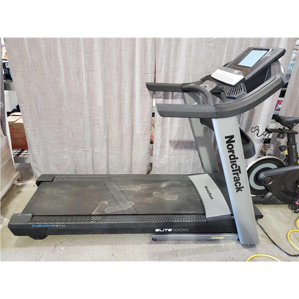 NEW FLOOR MODEL _ NordicTrack Elite 3.0 CHP Treadmill with Touch Screen Display tested working, key