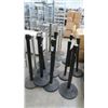 Image 1 : 16-Crowd Stanchions - 16 X $