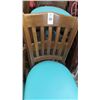 Image 2 : 5-Teal Padded Slatback Chairs - 5 X $