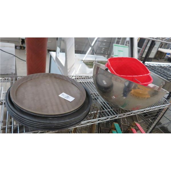 Round Serving Trays & Mixing Bowl