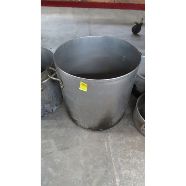 2 Large Stock Pots 2 x $