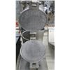 Image 3 : Gold Medal 8" Giant Waffle Cone Baker