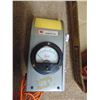 Image 4 : Test Equipment