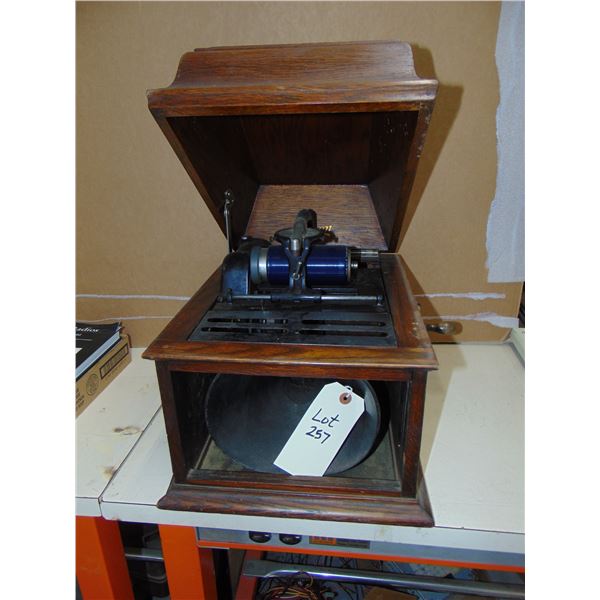 Phonograph