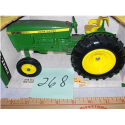 Ertl   - JD Utility Tractor    8"                                #516