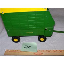 Ertl   - John Deere Forage Harvester     12"            