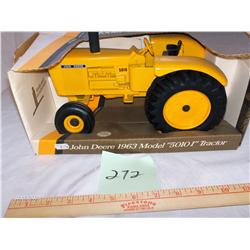 Ertl   - John Deere 5010   12"                              #5629