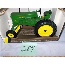 Ertl   - John Deere 70 Row Crop 1953  10" Col. Ed  #5611