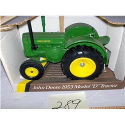 Ertl   - John Deere Model D   8"                             #5596