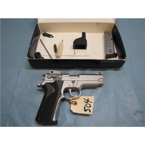 PROHIBITED :  Smith and Wesson; Model 4006; caliber 40 Smith and Wesson; Barrel length  102MM; 10 sh