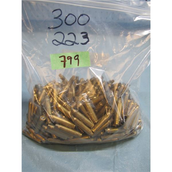 Lot of 300 count 223 caliber brass ; count not confirmed