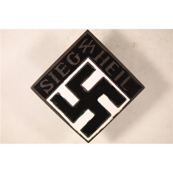 WWII GERMAN NAZI  SS  ENAMELLED 1 1/2'' PIN