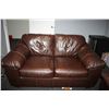 Image 6 : Leather couch set (2 pieces - 98" x 38" and 70" x 40")