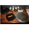 Image 1 : Pans, bowls, misc kitchen items