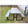 Image 4 : Foldable picnic table - 6' Long