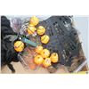 Image 3 : Halloween decor items