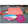 Image 1 : Zip up picnic blanket,inflatable ball and frisbee