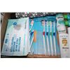 Image 3 : Shampoo/conditioner, toothbrushes, masks, umbrella