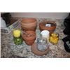 Image 1 : Terra pots, misc items