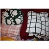 Image 3 : Various throw blankets