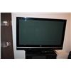 Image 2 : 50" LG plasma TV with stand and apple box (working)