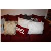 Image 1 : Various pillows, pillow inserts, pillow covers