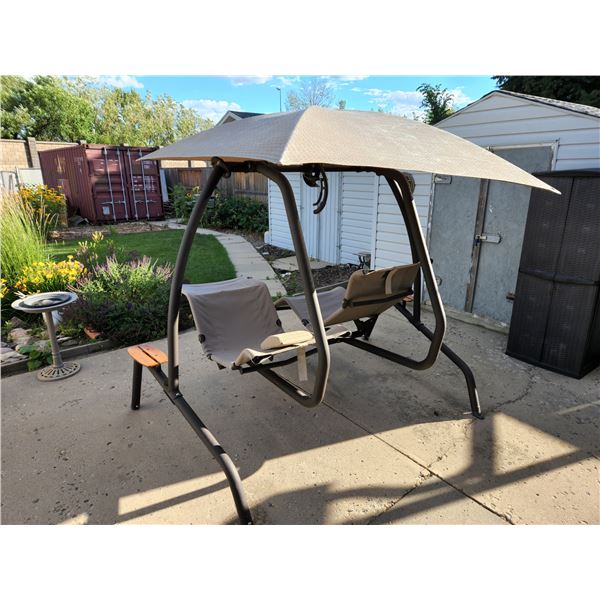 Remote Pickup in Nutana Park - Saskatoon, SK - Sunset Swings - Tandem Porch Swing